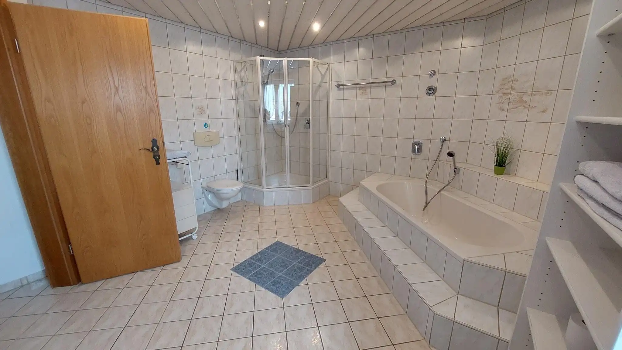 Großes Bad 1